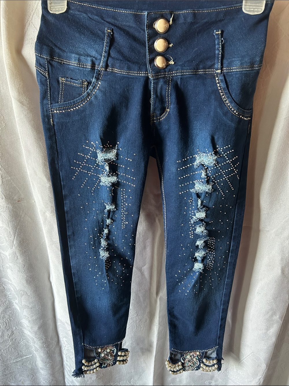 Women’s Dark Blue Embellished High-capri style Jeans